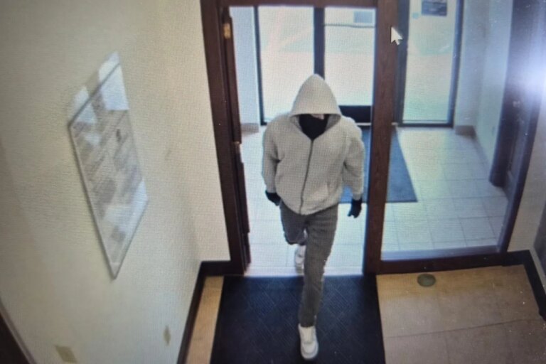 Tragic Bank Heist in Kentucky Claims Lives of Two Employees