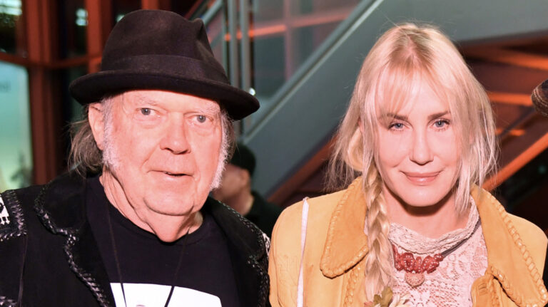 Daryl Hannah and Neil Young’s Notable Age Difference Sparks Interest