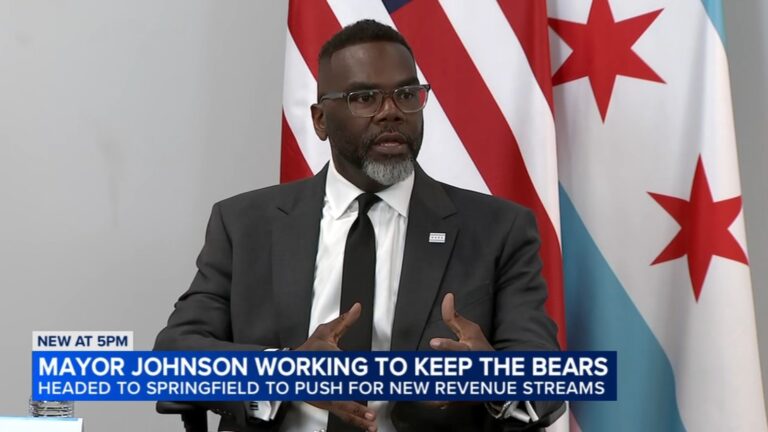 Chicago Mayor’s Bold Move to Retain Bears at Soldier Field Amid Relocation Talks