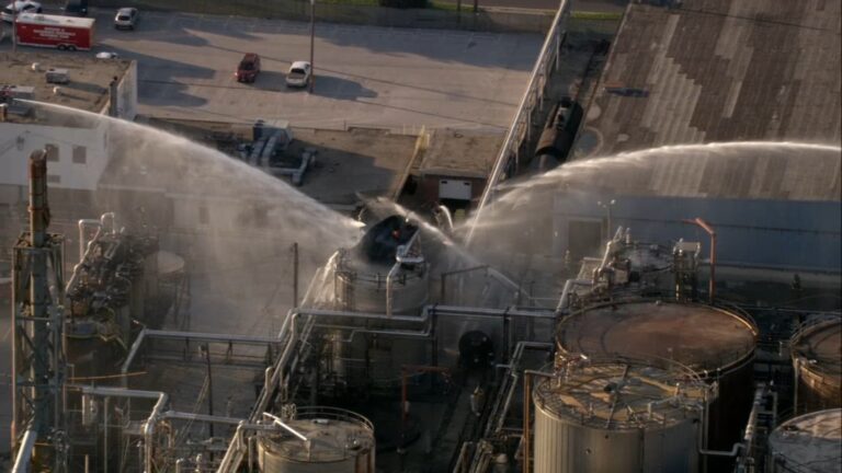Emergency Crews Battle Blaze at Koppers Inc. Chemical Plant Near Stickney and Cicero: Exclusive Video Coverage