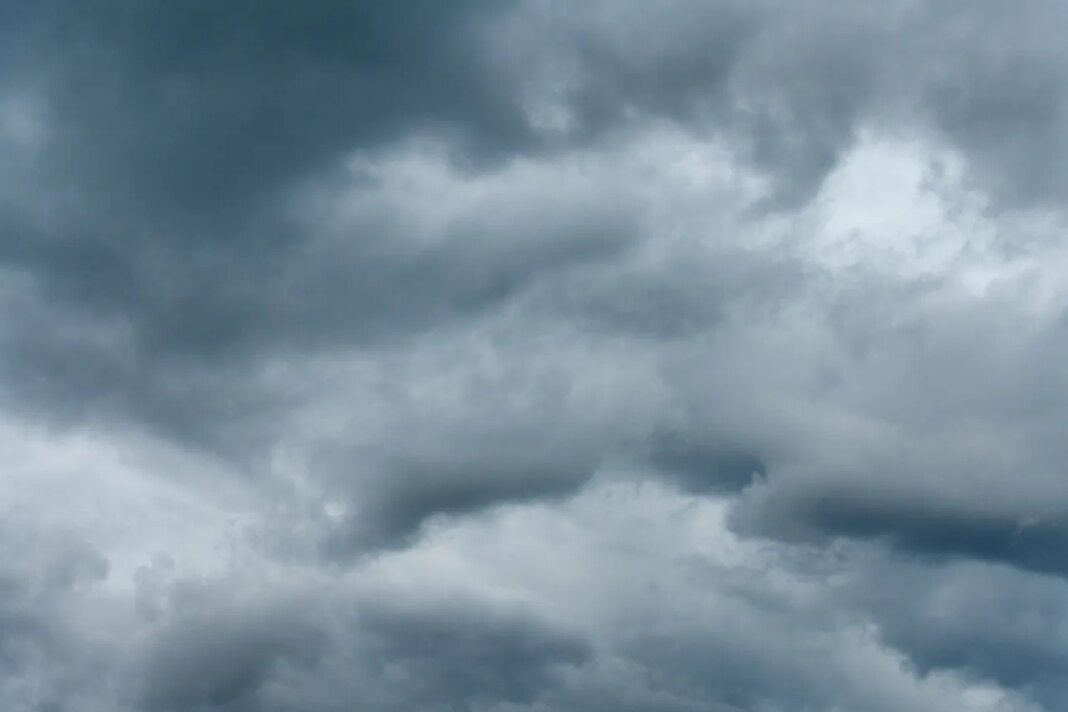 Evening storms spin up brief tornado in Town ‘n’ Country