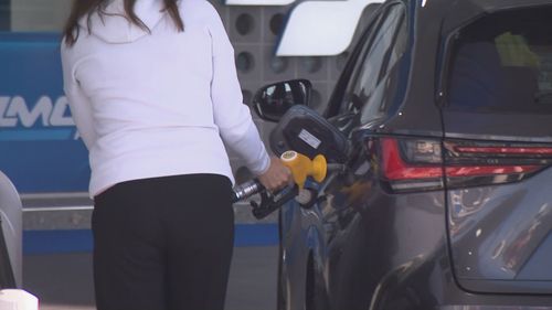 Every driver in Western Australia is set to receive a $100 fuel support payment.
