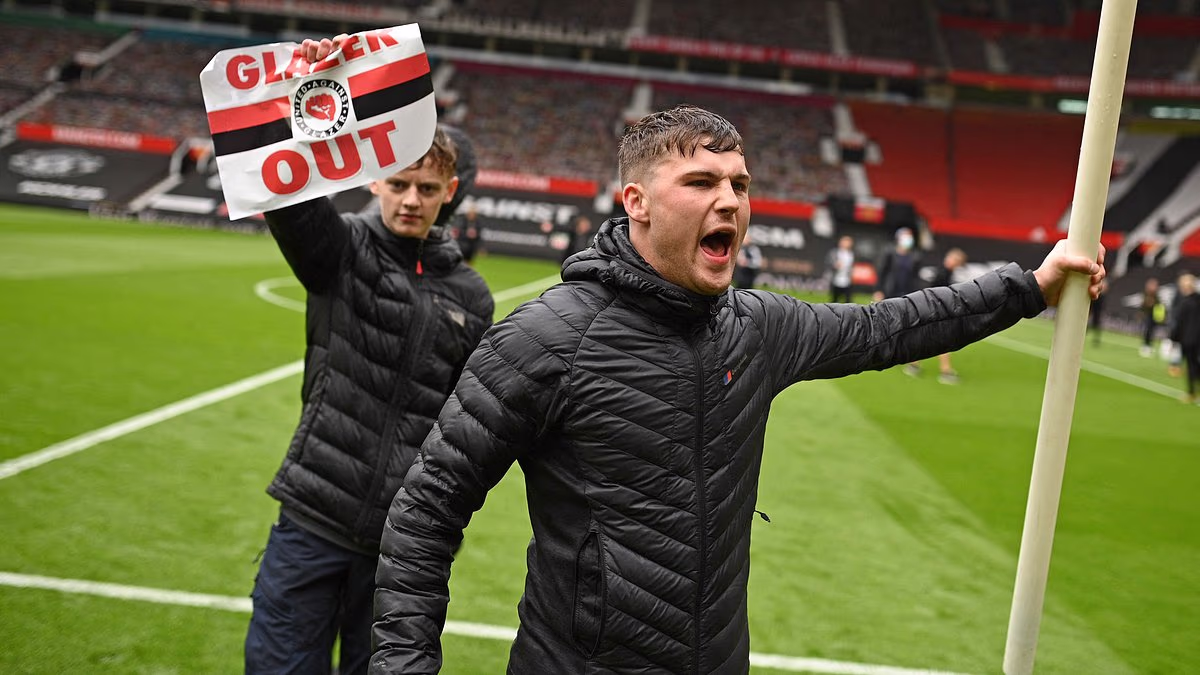 Inside Man United's cancelled clash with Liverpool - five years on: Fans storming Old Trafford dressing room, abuse thrown at Jamie Carragher... and what club chiefs REALLY thought about the TV coverage