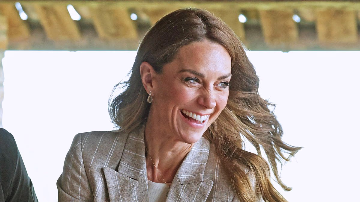 Italian chef praises Kate's pasta making skills