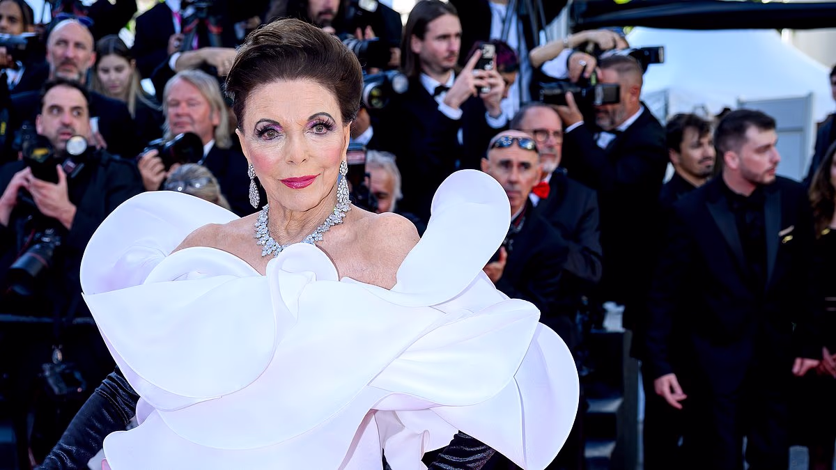 Joan Collins' secrets to her youthful looks at 92 revealed