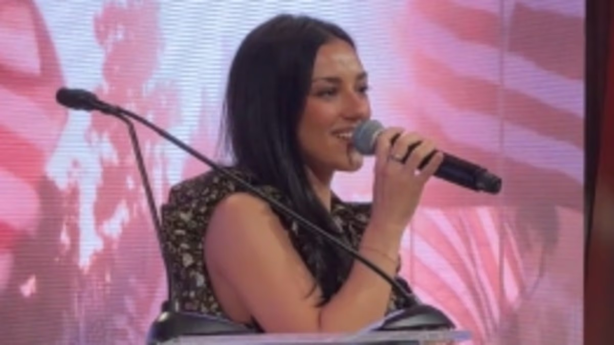 Kash Patel's girlfriend belts out the national anthem for boyfriend