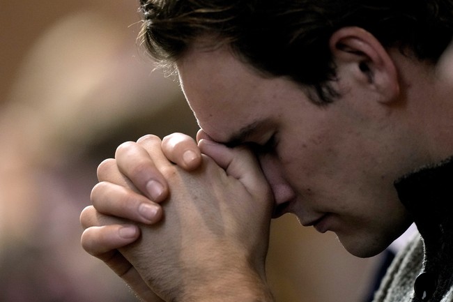 Let's Bring Prayer, Praise, and Thanksgiving (and the Bible) Back