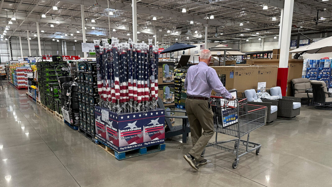 Memorial Day 2026: What's open and closed including banks, post offices and retail stores
