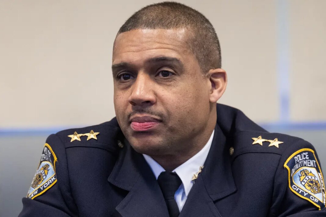 NYPD assistant chief allegedly fired stray shot during off-duty altercation with daughter's boyfriend: sources