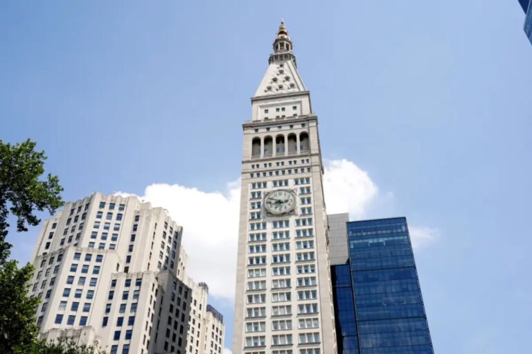 AI Companies Fuel Surge in Manhattan Office Space Demand