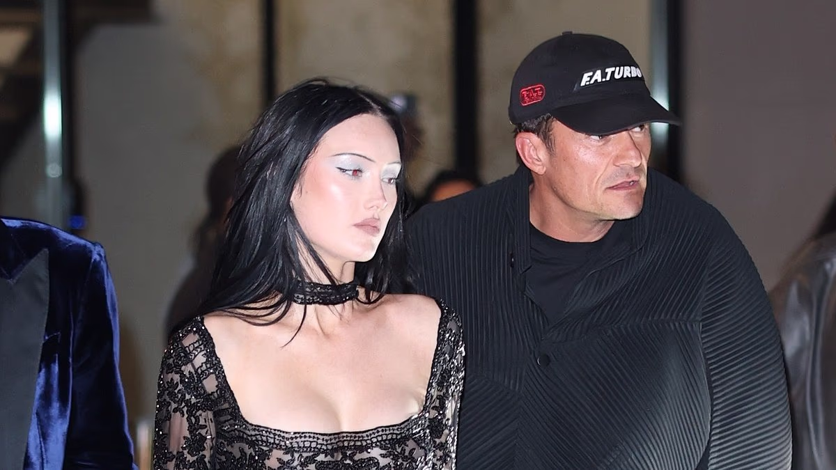 Orlando Bloom steps out with scantily-clad Katy Perry lookalike in NYC