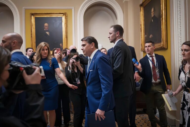 Breaking Ranks: Republicans Push Back Against Trump’s Unyielding Demands