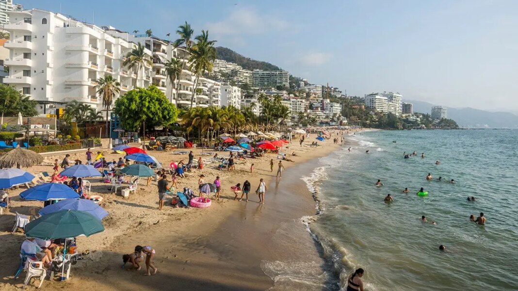 Three women found dead in popular American tourist hot spot as local police search for clues