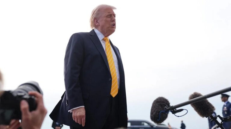 Trump Announces U.S. Support for Unblocking Vessels in Strait of Hormuz