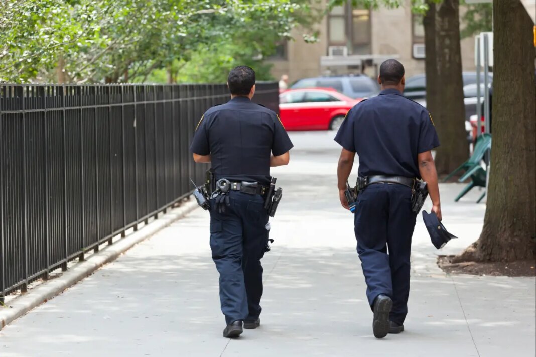 Antisemitic vandal carves swastika into car on Upper East Side
