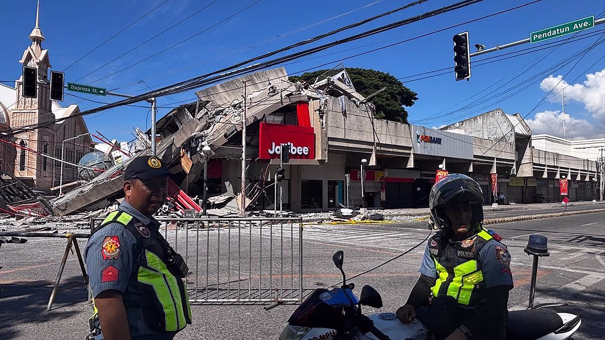 At least 15 dead after magnitude 7.8 earthquake strikes Philippines