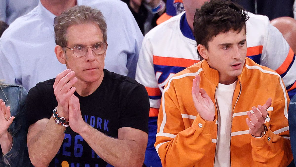 Ben Stiller, Larry David lead anti-Trump celebrities at MSG for Knicks