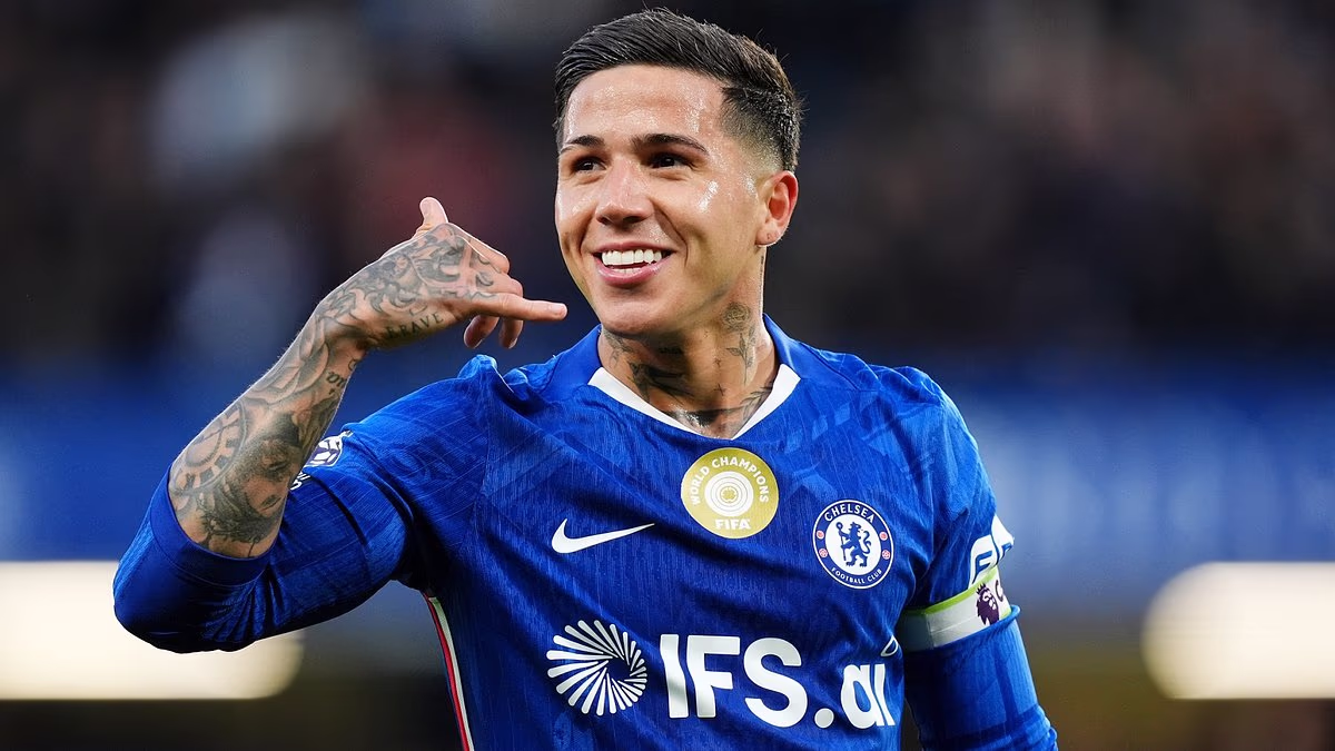 Chelsea transfer briefing: What they're doing with the £52m Marc Cucurella fee, the truth about Ethan Nwaneri and Lucas Bergvall rumours - and one striker must leave