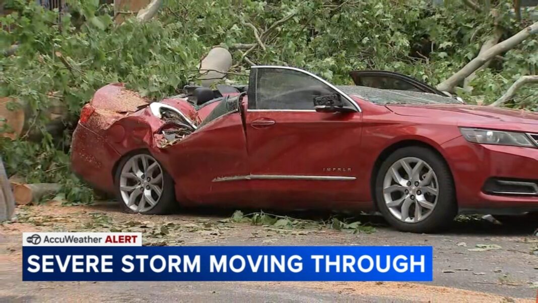 Chicago weather today: City, south suburbs cleaning up after severe storms cause power outages, work for ComEd crews