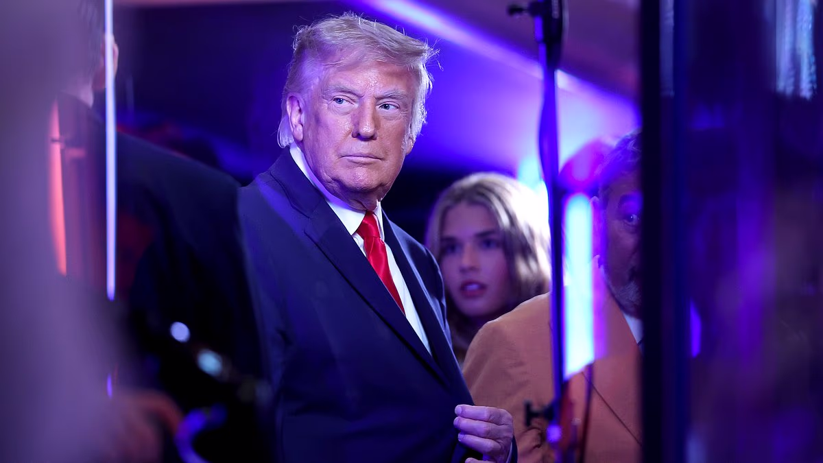 Donald Trump ruthlessly booed during national anthem at MSG