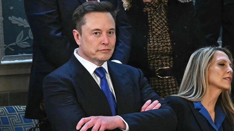 Elon Musk Calls for Legal Action Against Politicians Ignoring Grooming Gangs: New Report Sparks Controversy