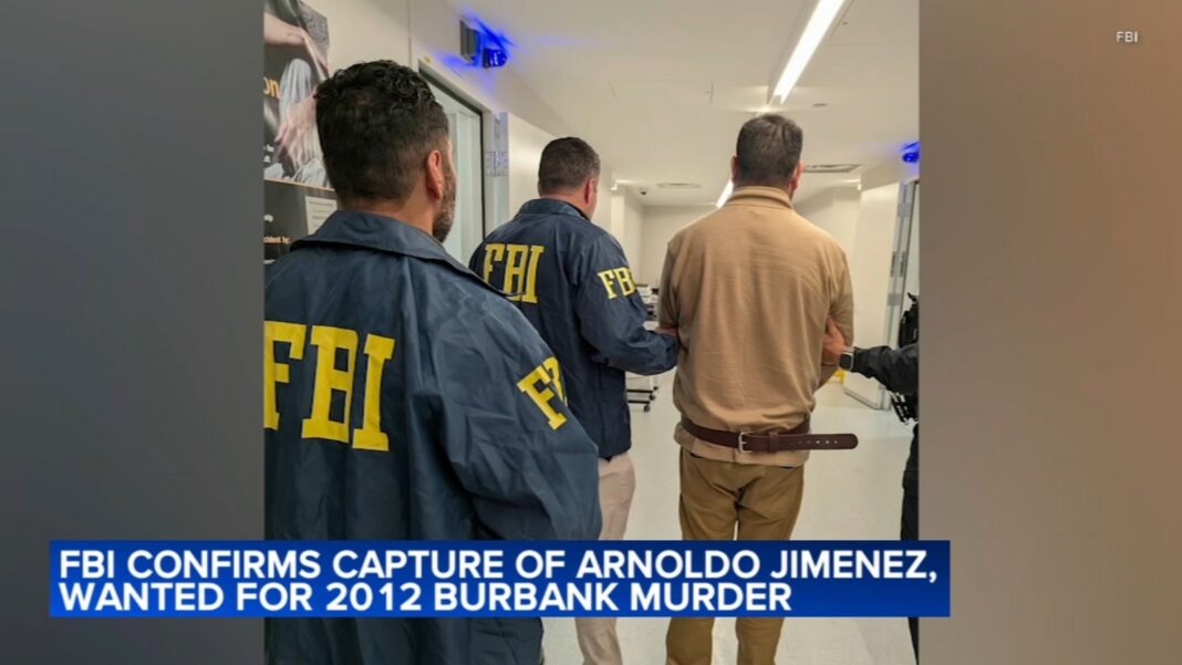 FBI top 10 fugitive Arnoldo Jimenez, arrested in fatal 2012 stabbing of newlywed Estrella Carrera in Burbank, brought to Chicago