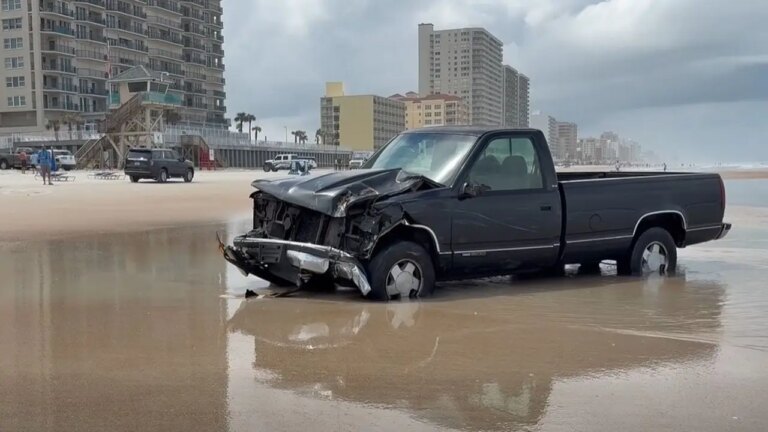 Tragic Incident: Florida Beach Toll Booth Worker Fatally Struck by Driver in Shocking Crash