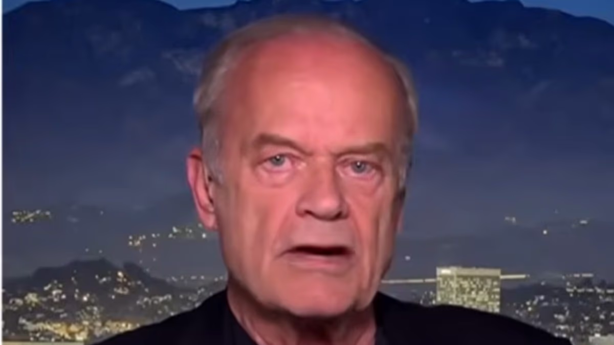 Frasier star Kelsey Grammer prays for 'virus-infected' Americans as he weighs in on Trump Reflecting Pool 'vandalism'