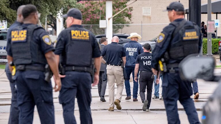 ICE Officers and Staff Discuss Increasing Risks: ‘Am I Going to Die?