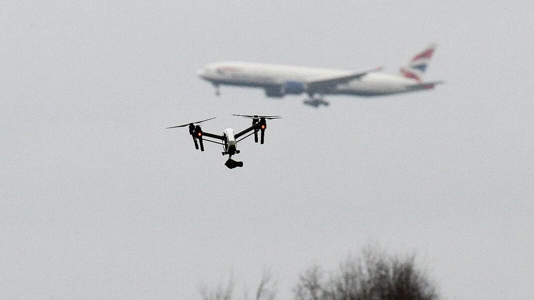 JetBlue flight reports drone strike during approach to New York airport: FAA
