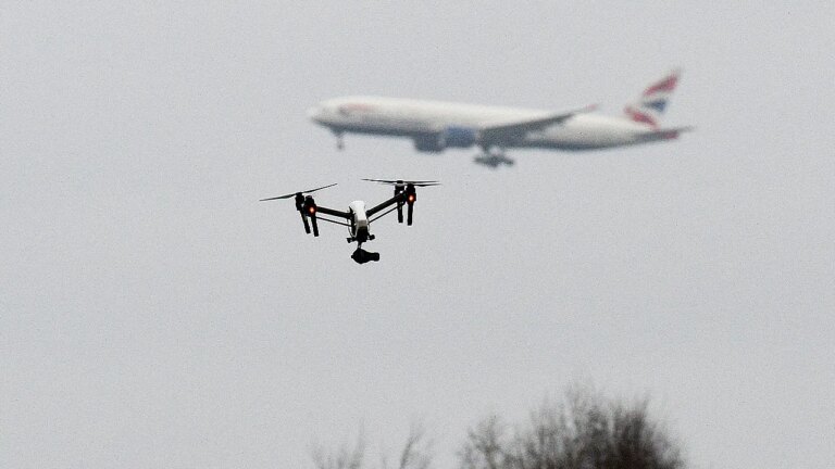JetBlue Flight Encounters Drone Collision Near New York Airport: FAA Investigation Underway