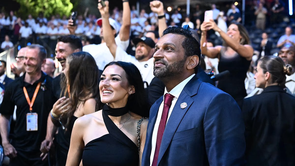 Kash Patel's country music star girlfriend fires back at critics