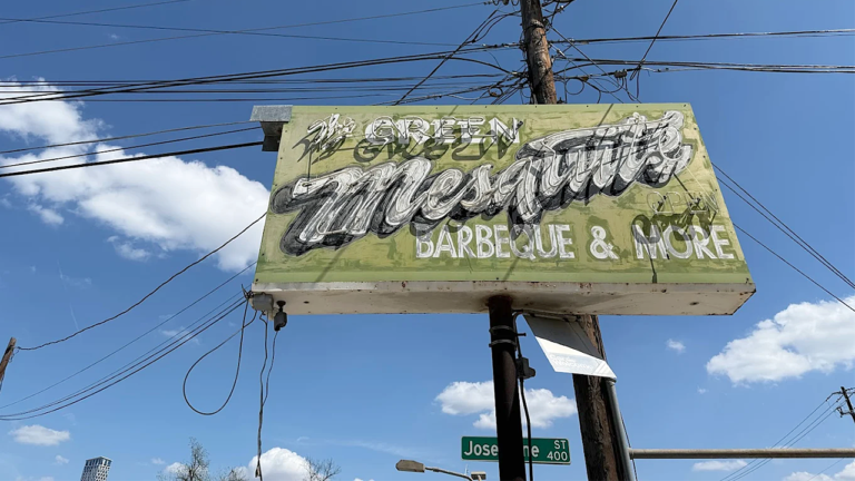 Texas Tragedy: ‘Widow Maker’ Tree Crushes Man at BBQ Spot, Sparks Lawsuit