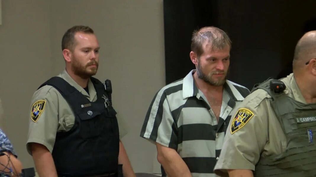 Levi Carter, charged with fatally stabbing father, appears in court