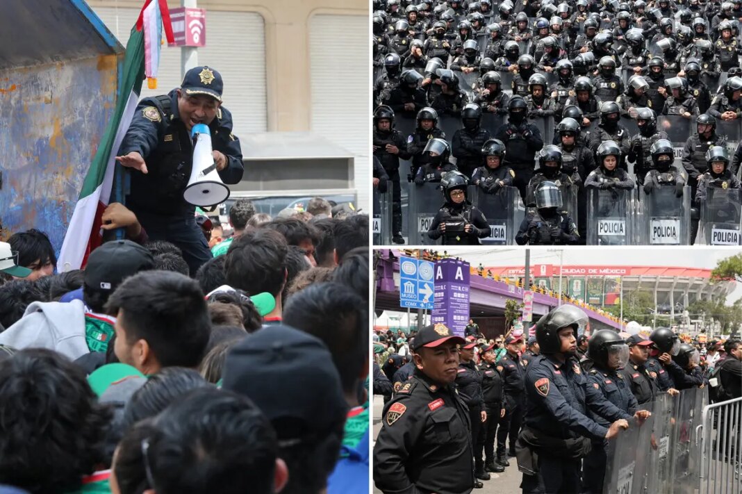 Protesters clash police outside Estadio Azteca Mexico City during World Cup