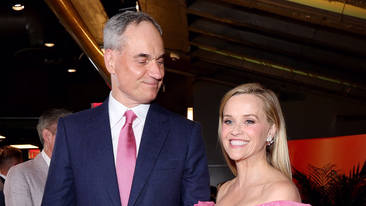Reese Witherspoon makes red carpet debut with German financier beau
