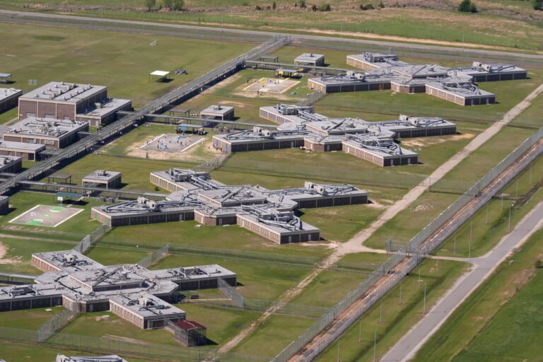 Spike in ICE Detainee Deaths Highlighted During Trump’s Second Term