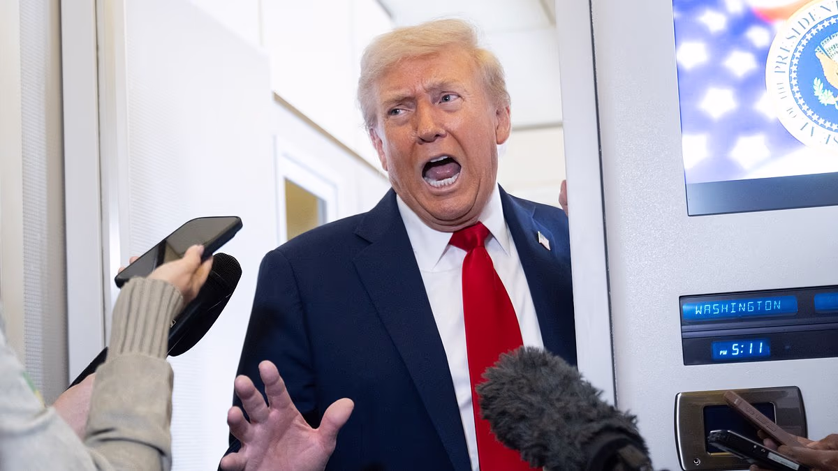 Seething Republicans unload on Trump as he snubs the economy
