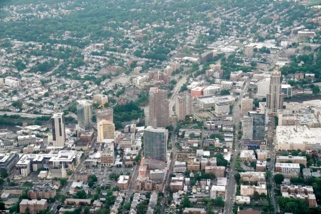 Spencer Pratt and Zohran Mamdani should follow this city's housing lead