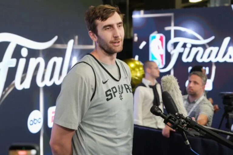 Spurs’ Luke Kornet Relishes ‘Full-Circle Moment’ in Anticipated Matchup Against Former Team Knicks