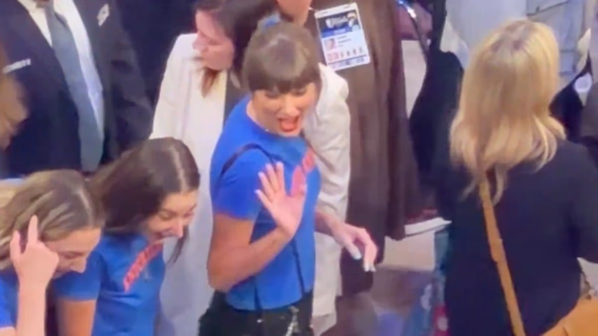 Taylor Swift arrives alongside her Haim besties for Knicks' NBA Finals