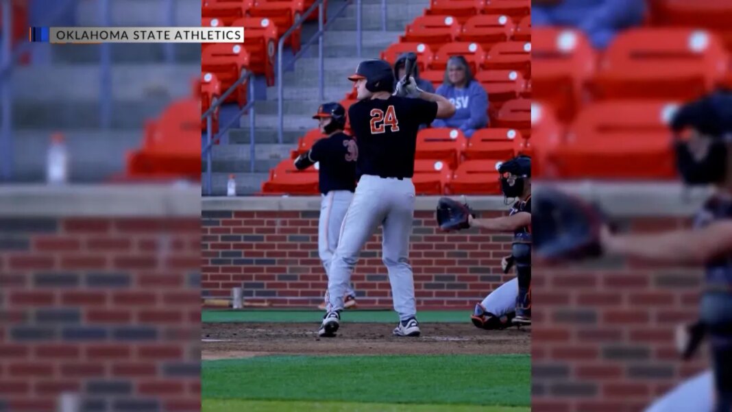 2025 Prep Baseball Illinois Player of the Year transferring to Illini