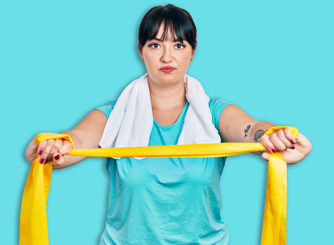 5 Standing Exercises That Address Hunched Posture Faster Than Stretching After 60