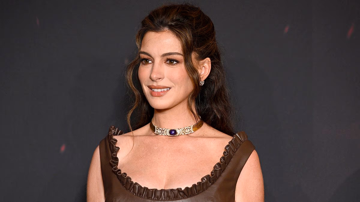 Anne Hathaway earns Oscar buzz for The Odyssey