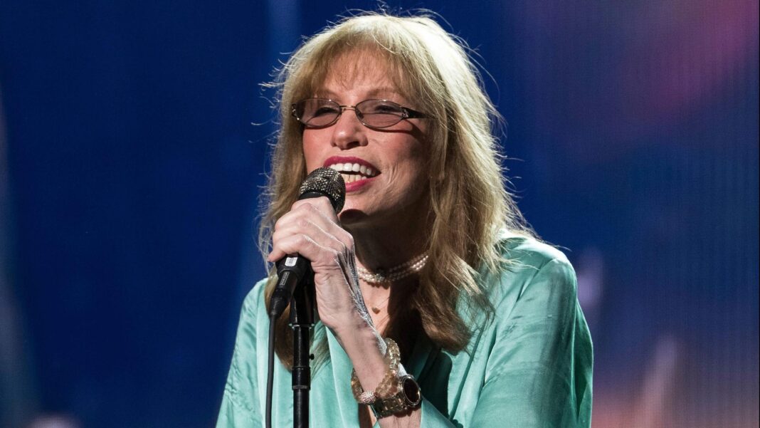 Carly Simon reveals she's been diagnosed with Parkinson's disease