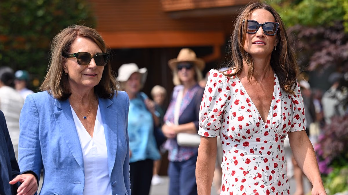Carole and Pippa Middleton appear effortlessly glamorous at Wimbledon