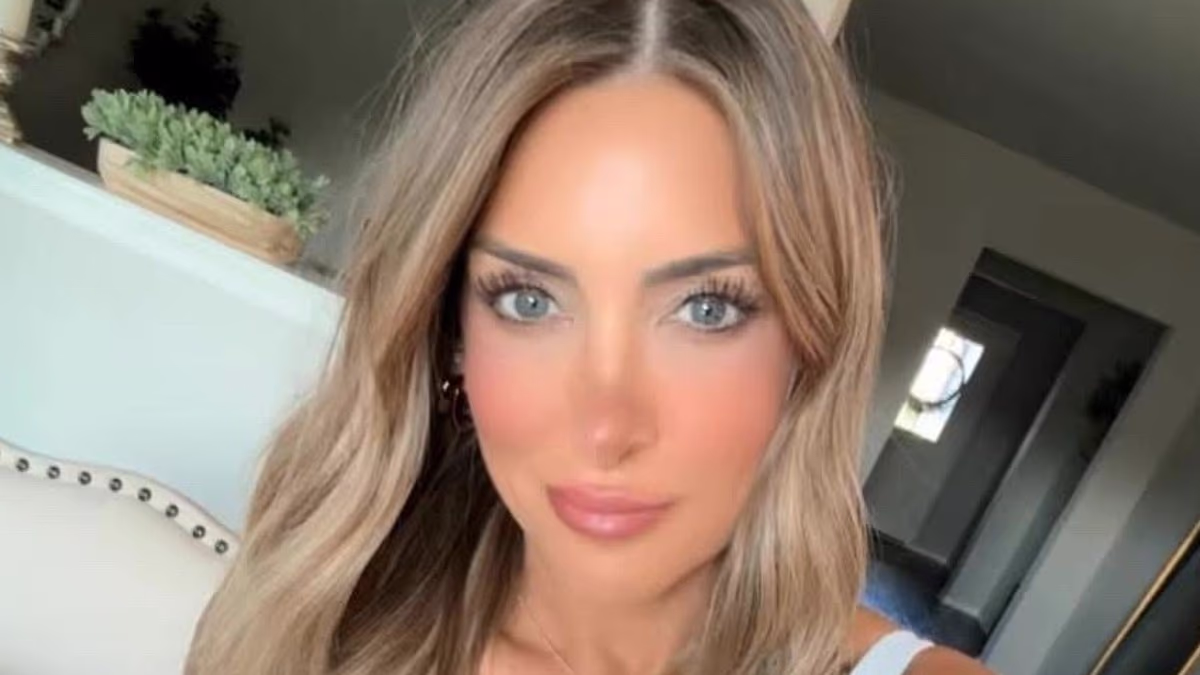 Influencer's final screams on 911 call before husband shot her dead