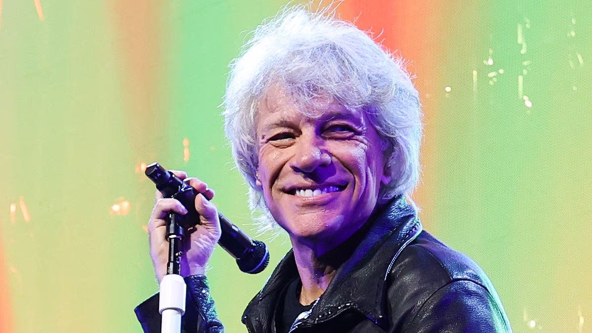 Jon Bon Jovi abruptly stops NYC concert and tells crowd he is 'hurt'