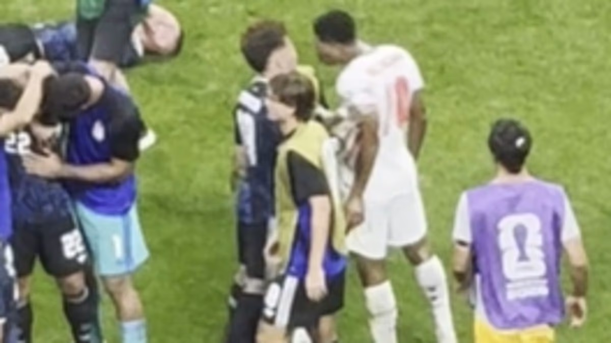 Jude Bellingham caught on video slapping Argentinian rival