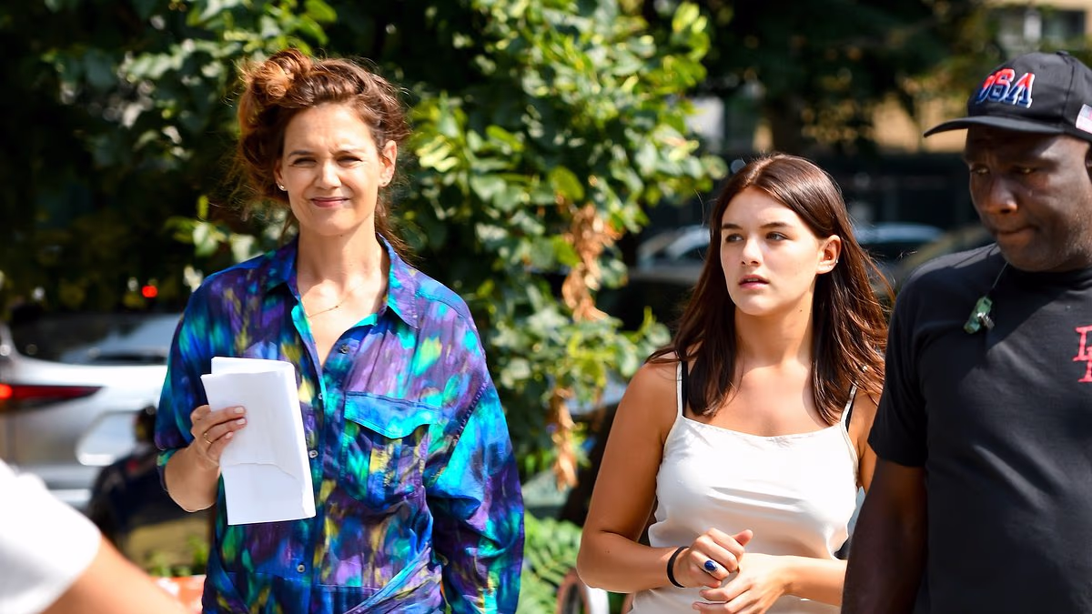 Katie Holmes reacts to Suri dropping dad Tom Cruise's name